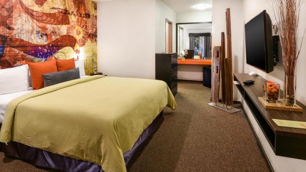 The Tangerine - a Burbank Hotel Main image