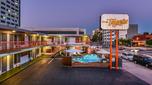 The Tangerine - a Burbank Hotel image 1