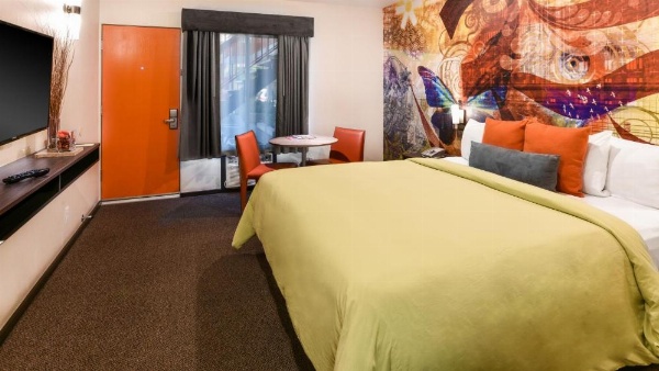 The Tangerine - a Burbank Hotel image 20